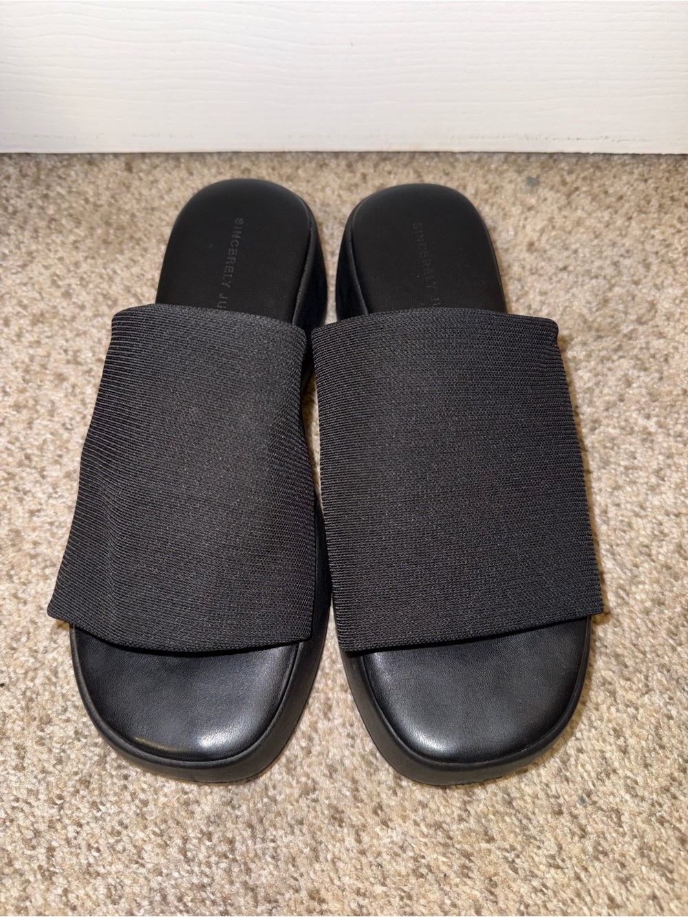 Sincerely Jules Black Slide Platform Sandals